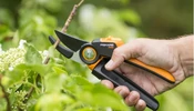 Fiskars PowerGearX metszőolló