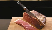 KAI Shun Classic szeletelőkés 23 cm-es damaszk